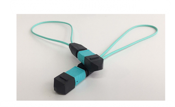 LSZH Cover OM3 8fo 12fo 0.3m 0.15m MPO MTP Loop Back Patch Cord